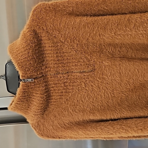 💕CAMILA COELHO💕 Jaelyn Pullover ~ Toffee Brown Medium - Picture 13 of 16